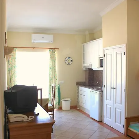 Apartamento Pé Na *